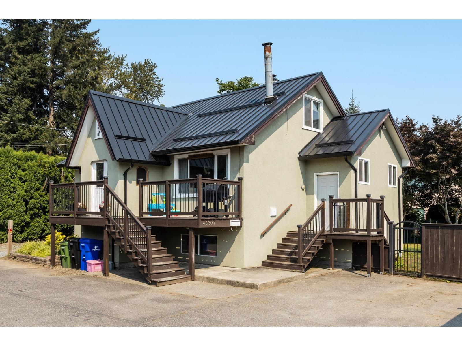46307 RIVERSIDE DRIVE, Chilliwack Proper East