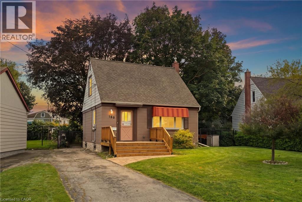 160 LORNE Crescent
