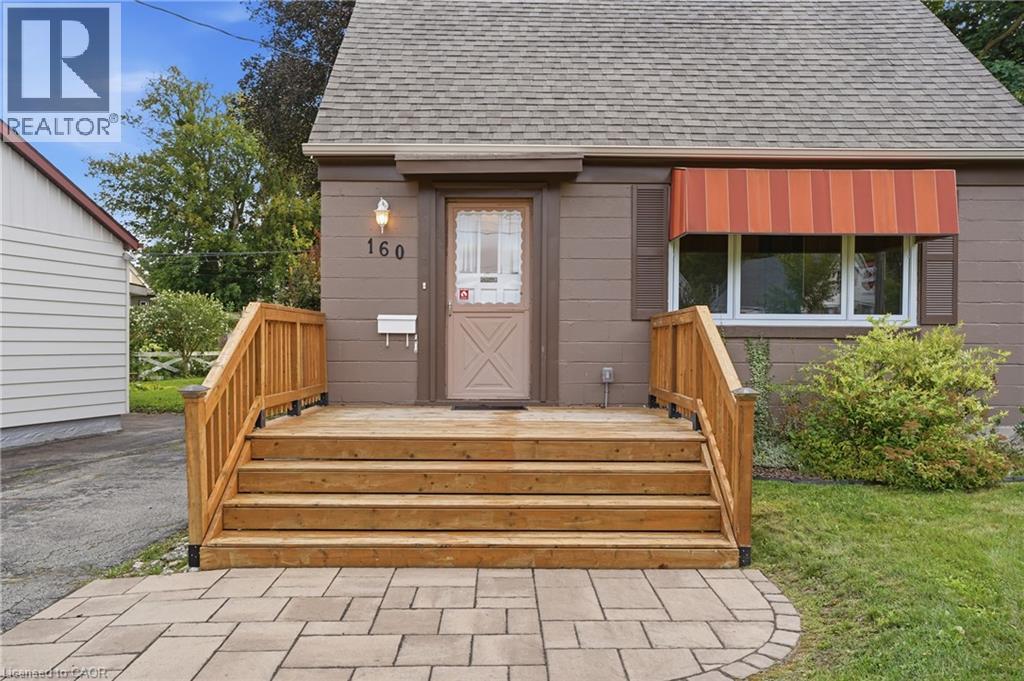 160 LORNE Crescent