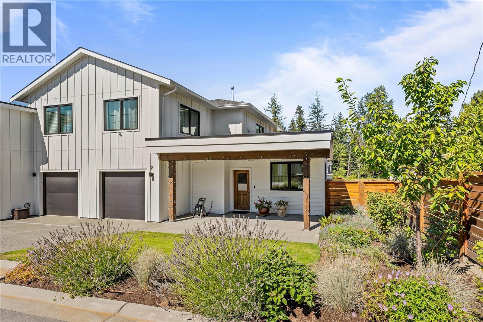 7 1090 Evergreen Rd