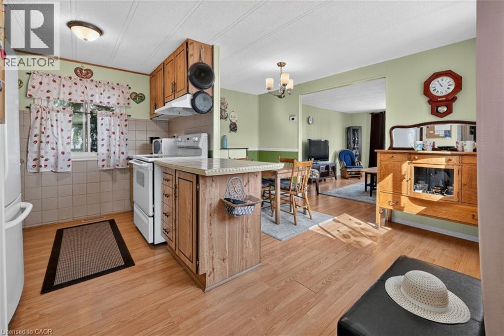 4586 MARY Lane