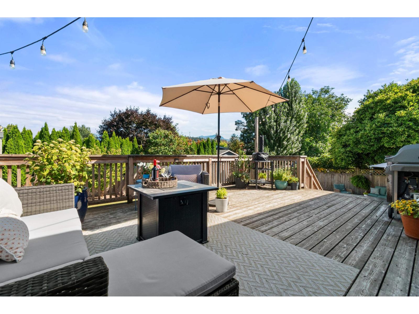 10336 GRANT STREET, Fairfield Island