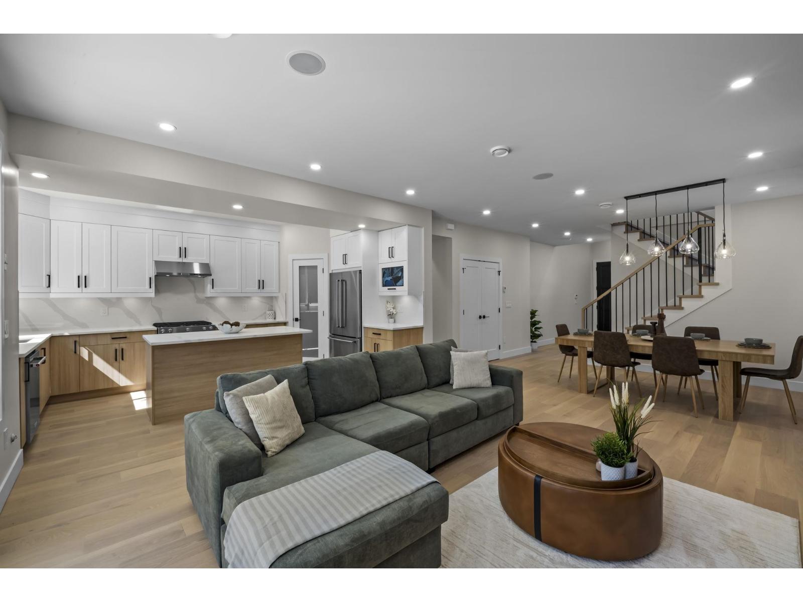 862 WILLOW PLACE, Harrison Hot Springs
