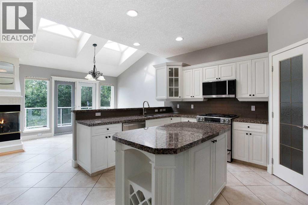 3414 Douglasdale Boulevard SE