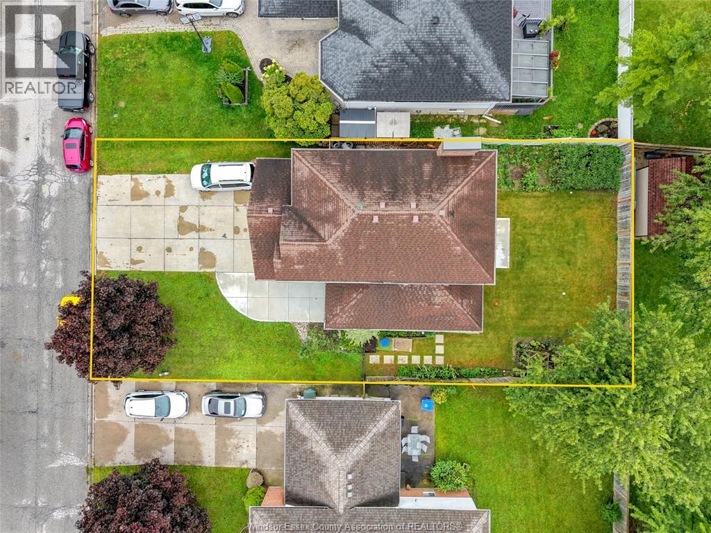 2920 STRAWBERRY DRIVE