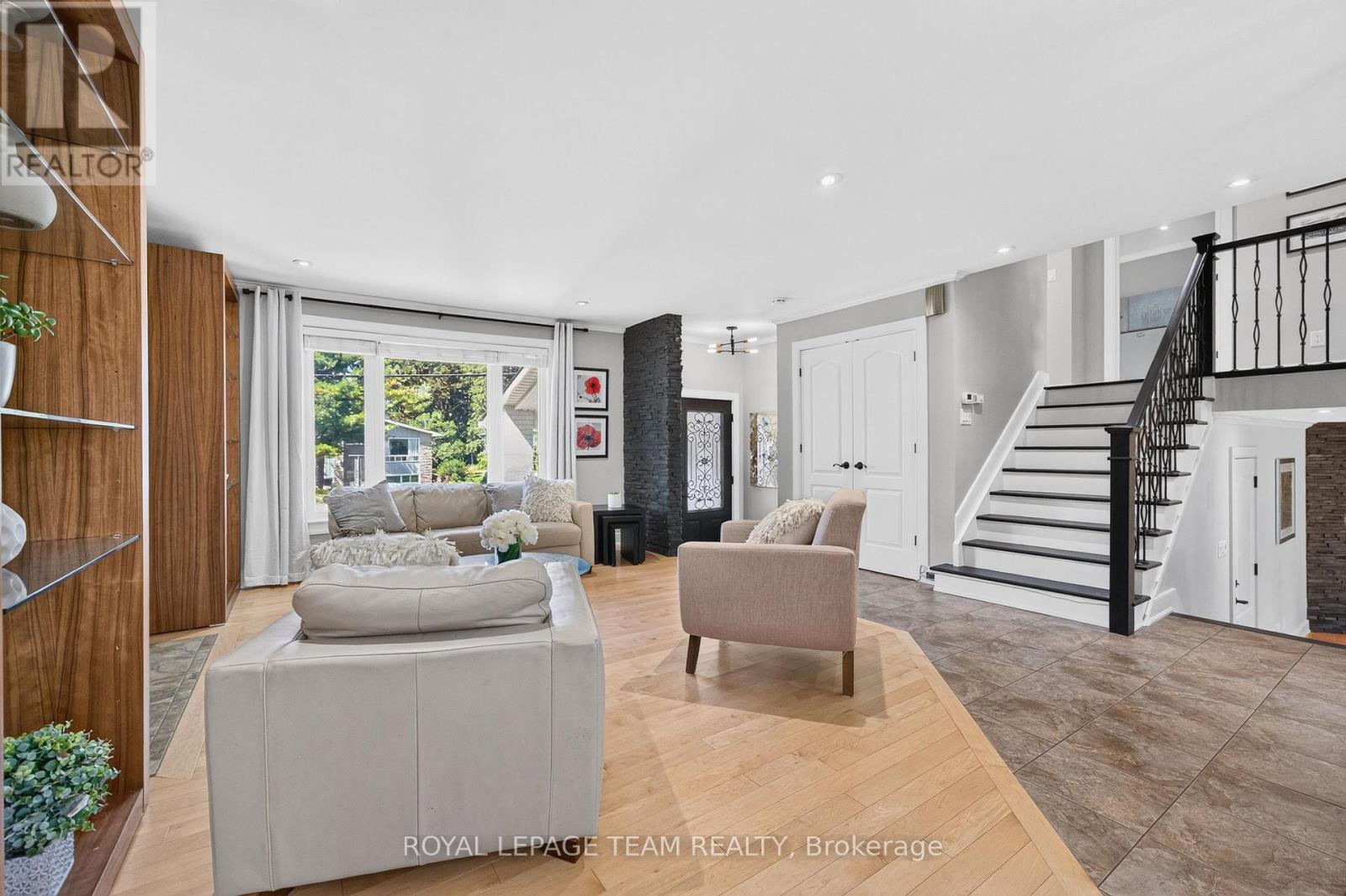 105 BRAE CRESCENT