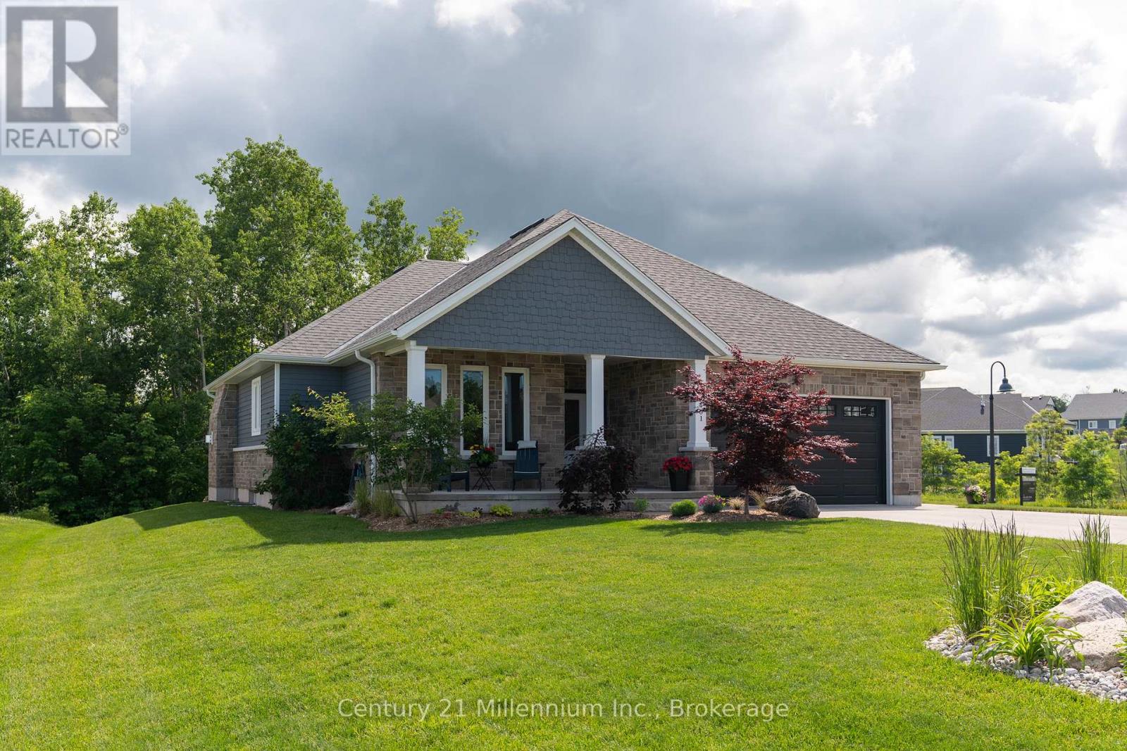 401 ALGOMA CRESCENT