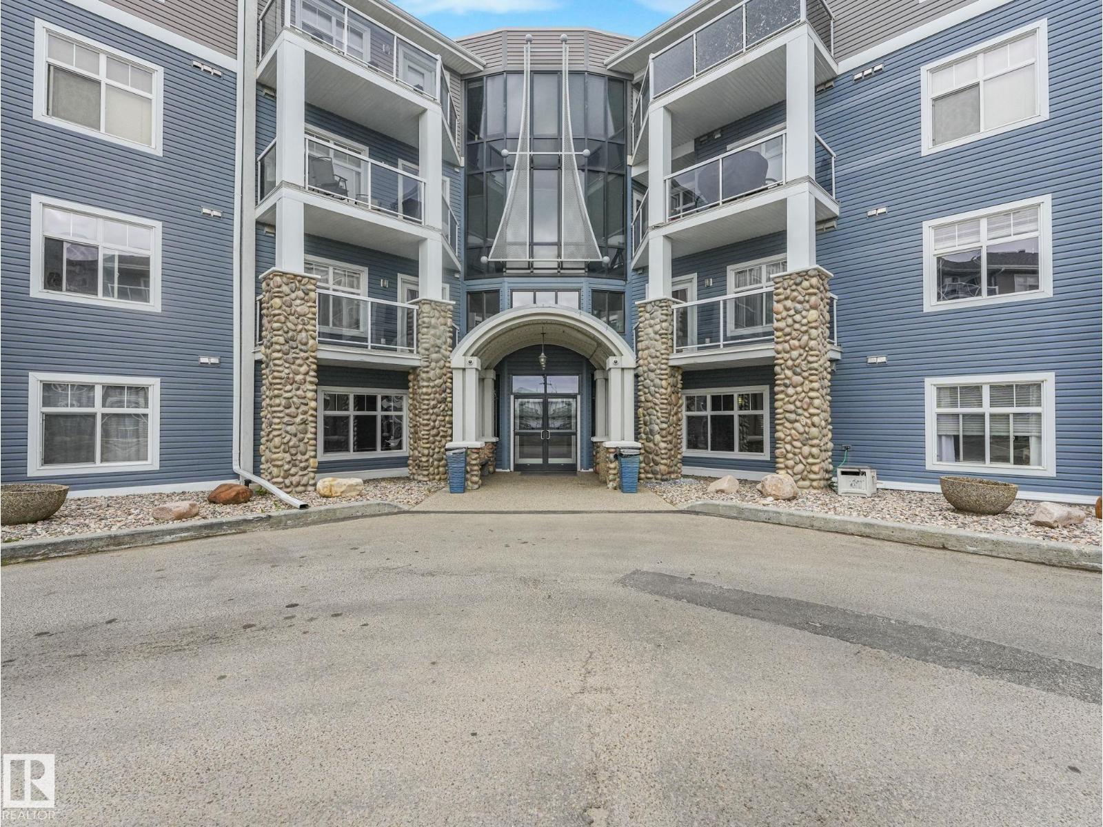 #208 16035 132 ST NW