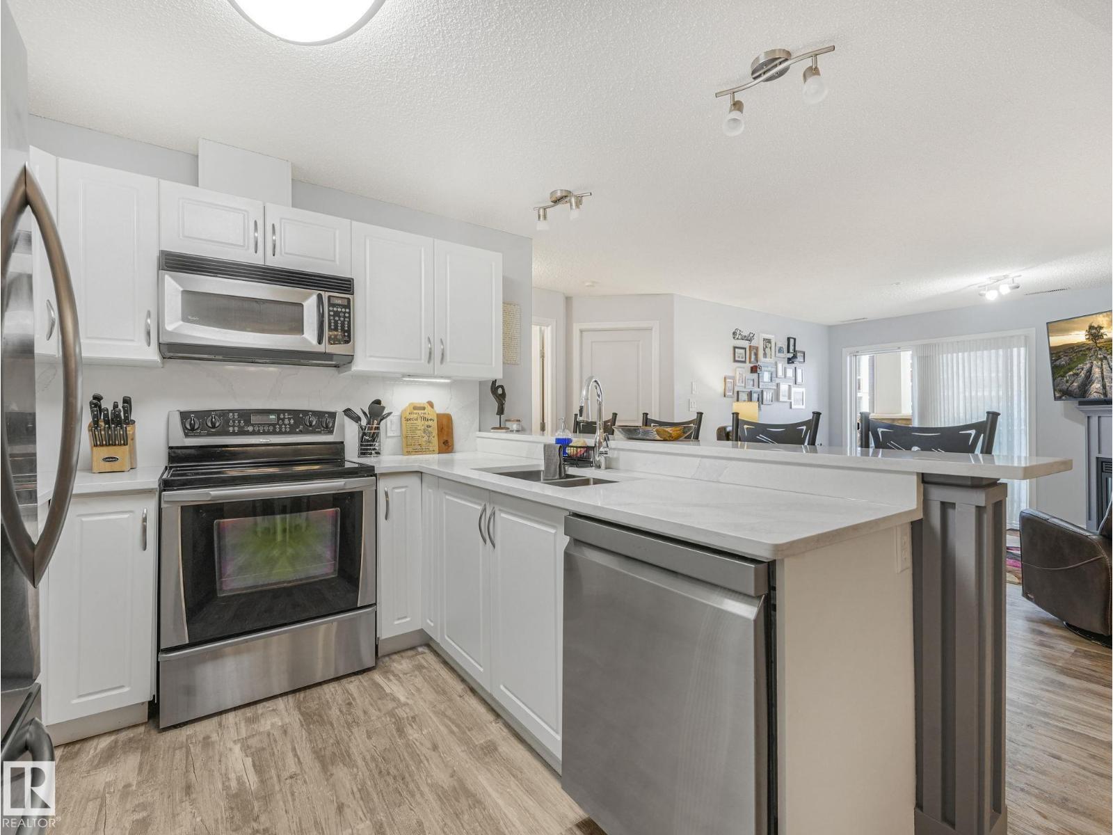 #208 16035 132 ST NW