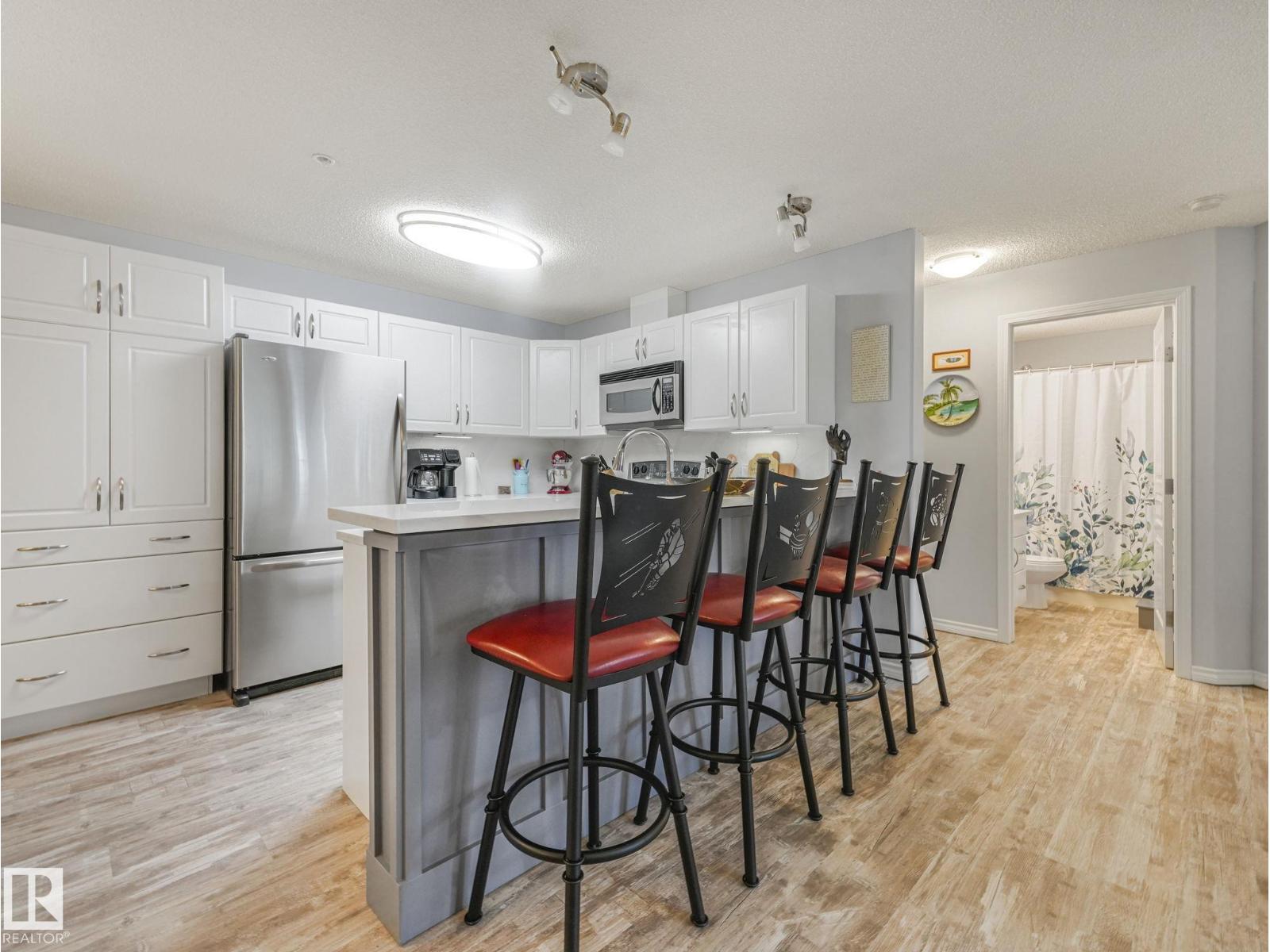 #208 16035 132 ST NW