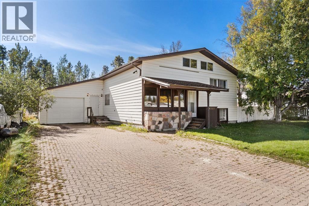 4727 RAVINE DRIVE, SWAN HILLS, AB T0G 2C0 - Image 2369998416.jpeg?d=l