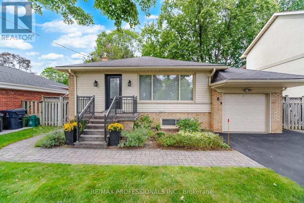 8 BEAVERBROOK AVENUE, TORONTO (PRINCESS-ROSETHORN), ON M9B 2M7 - Image 2967651641.jpeg?d=l