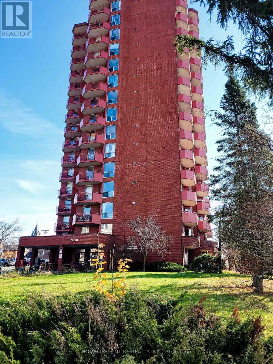 204 - 70 EAST STREET E