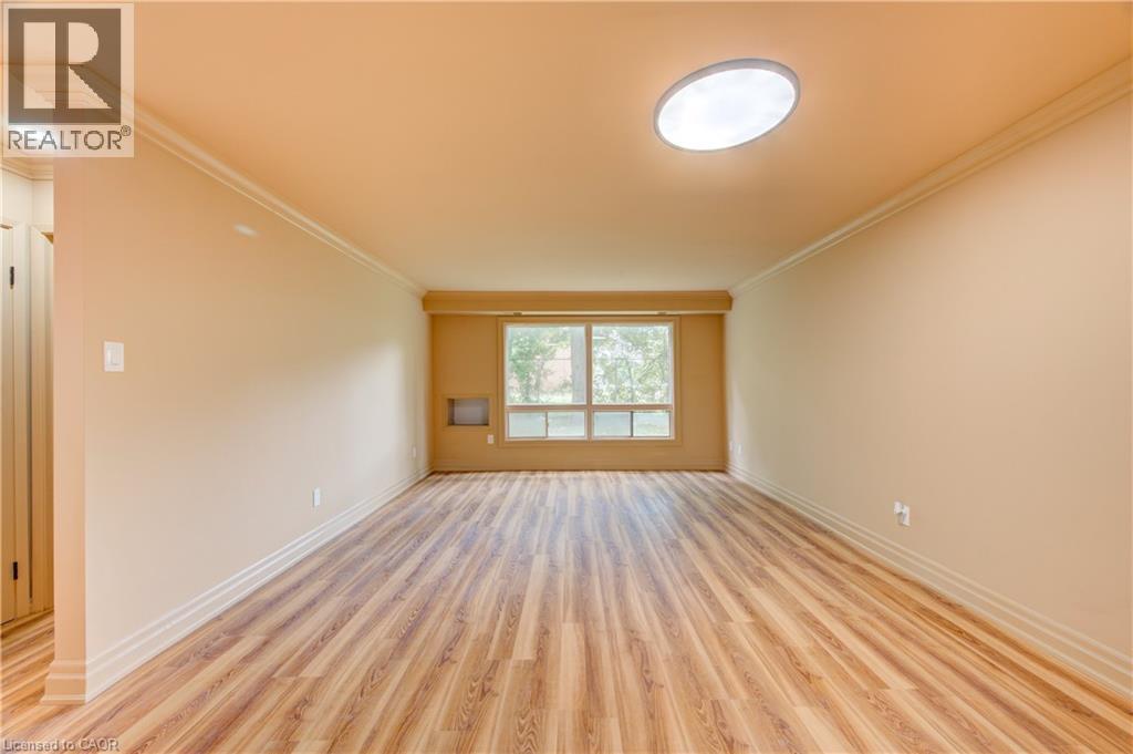 1275 BENTLEY Drive Unit# 106