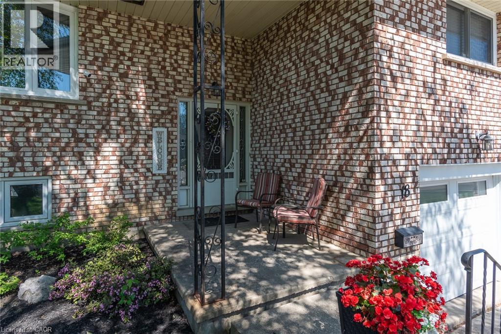 18 MAYBERRY Place