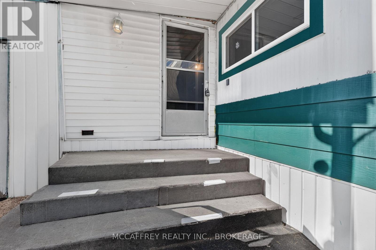 6 CEDAR STREET