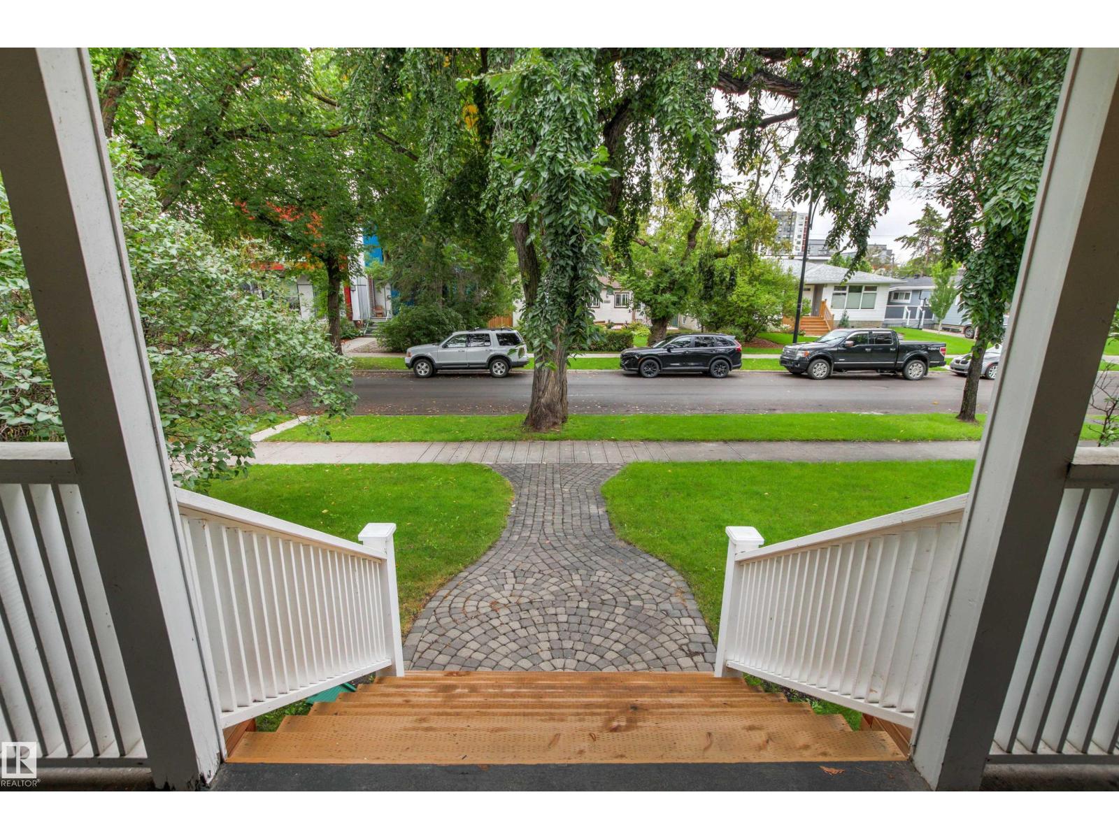 10626 125 ST NW