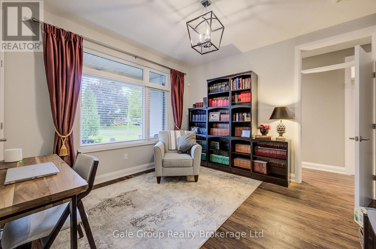 8 PITTOCK PARK ROAD