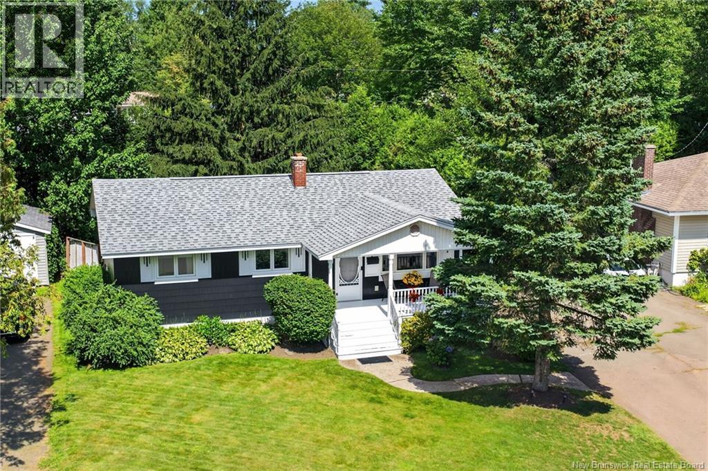 55 Lindsay Street - Photo 2