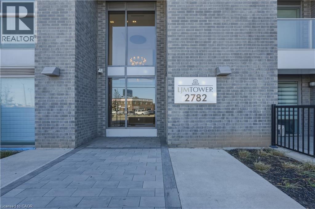 2782 BARTON Street E Unit# 302