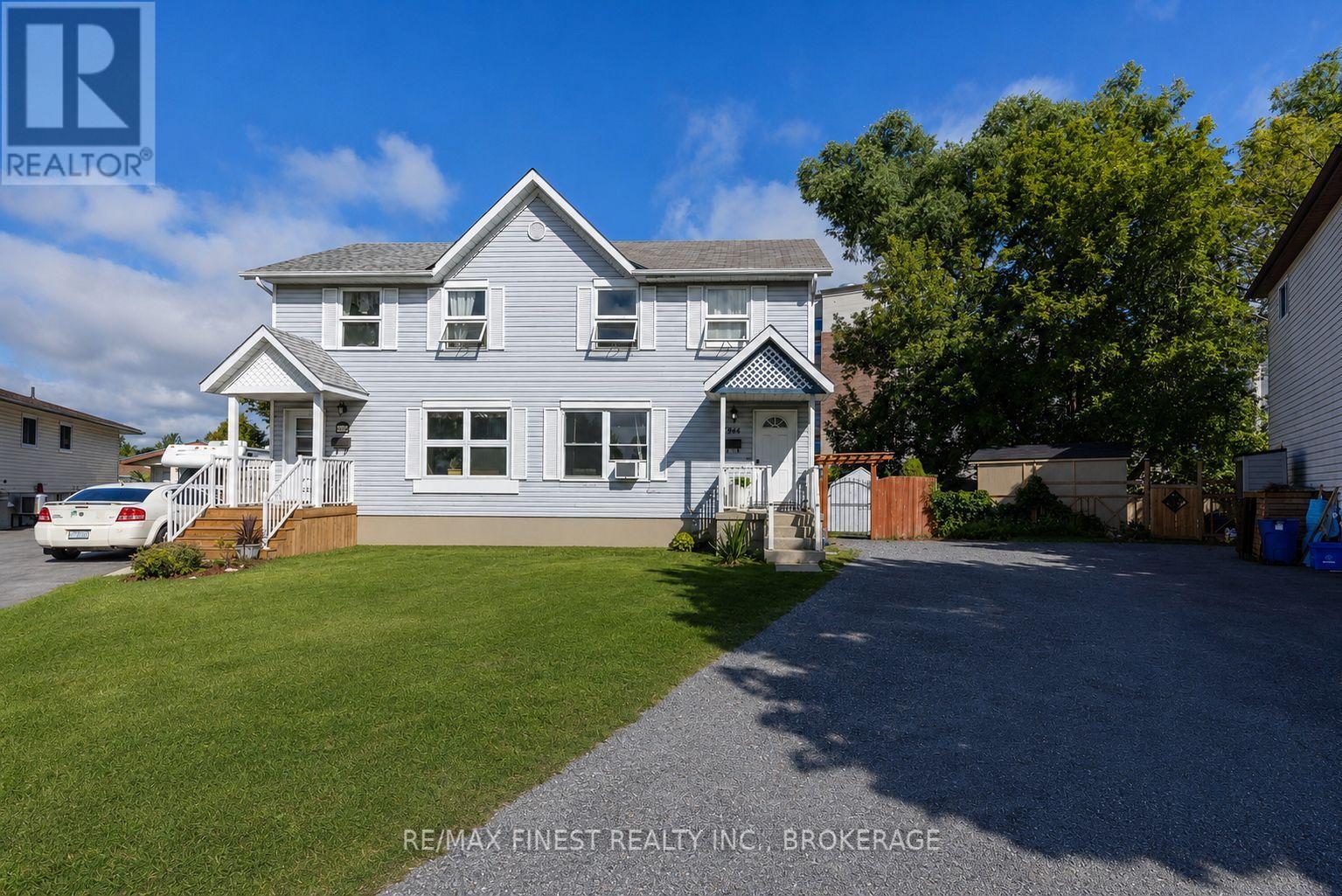 944 UXBRIDGE CRESCENT