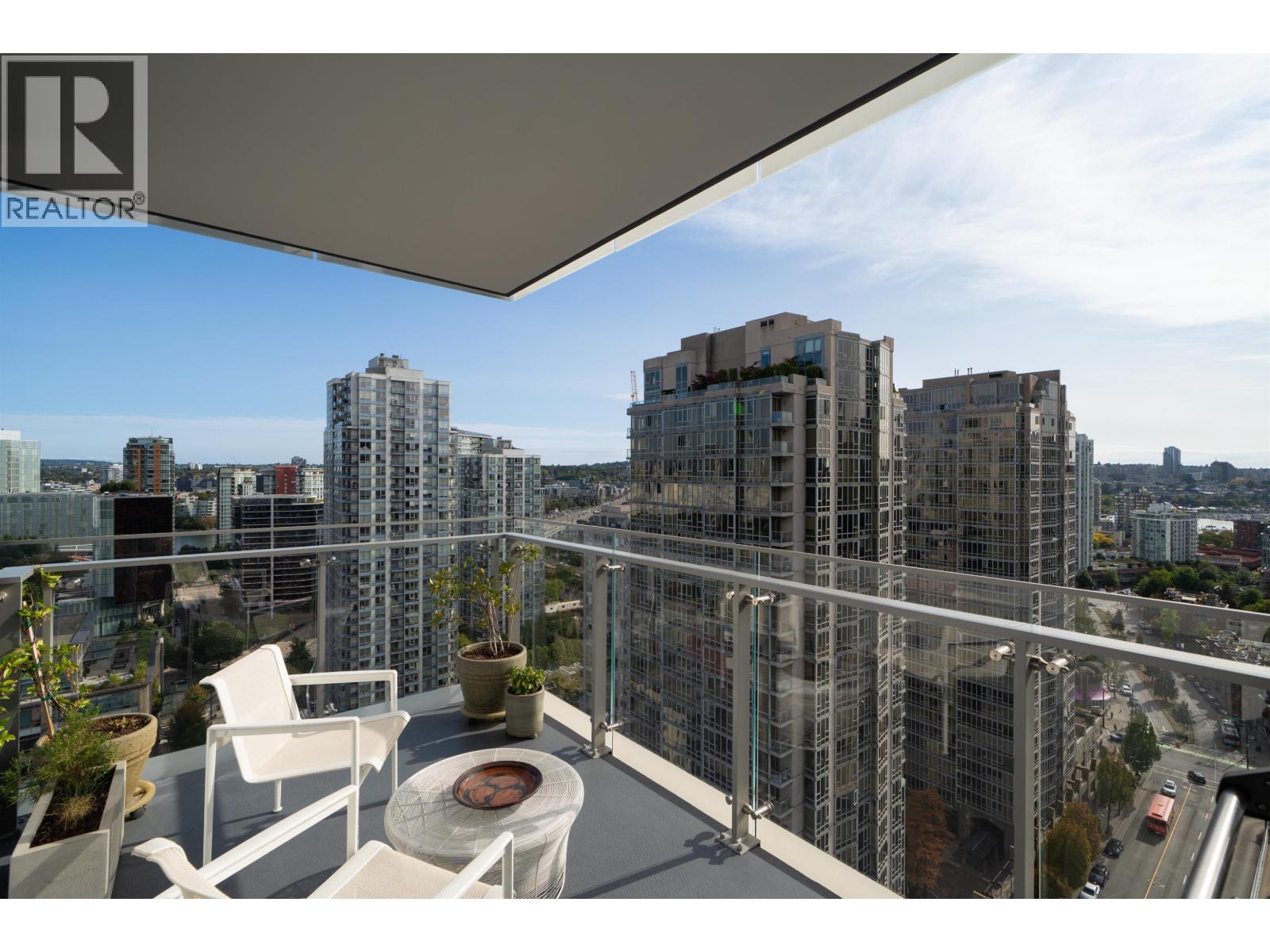 2004 885 CAMBIE STREET