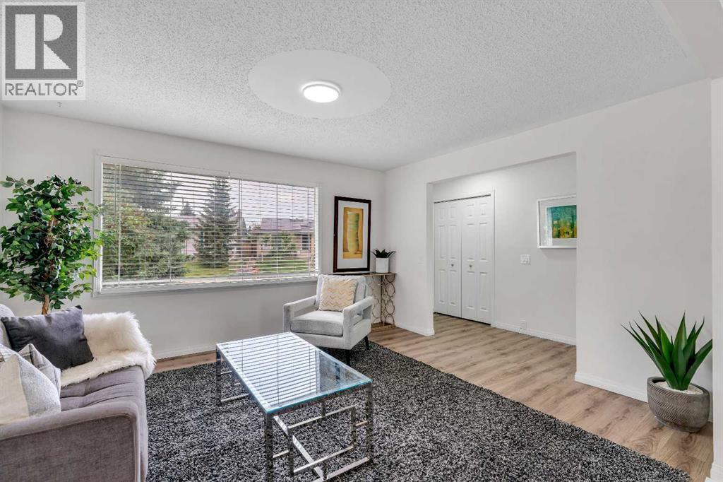 27 Dovercrest Way SE