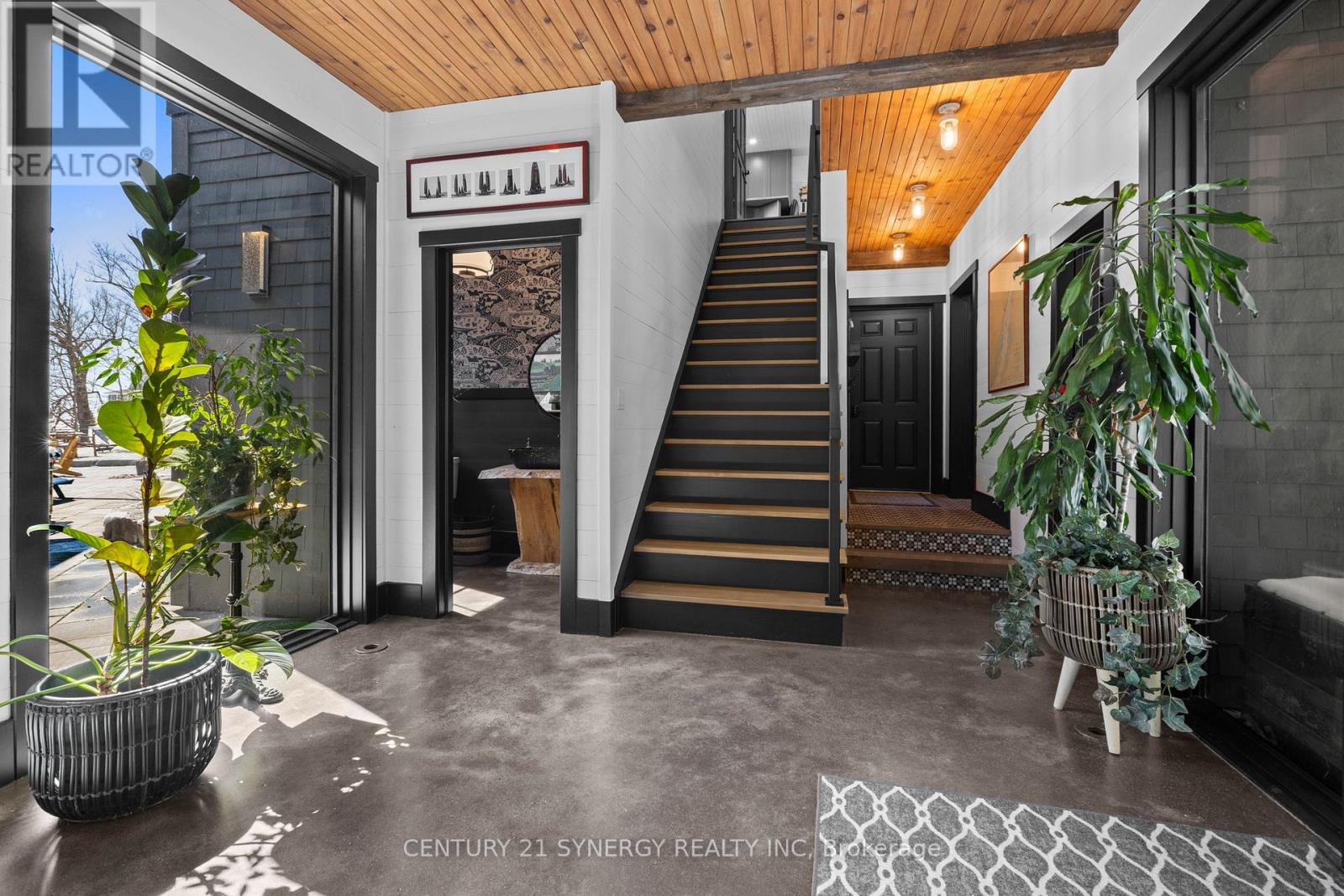 4/6 SIFTON ROAD