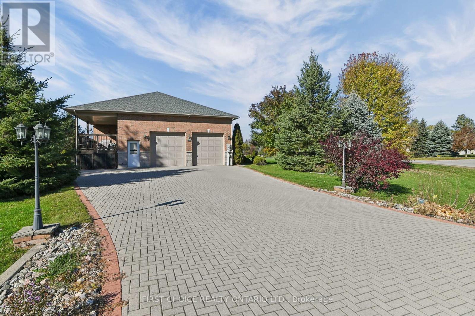 6391 BLOSSOM TRAIL DRIVE