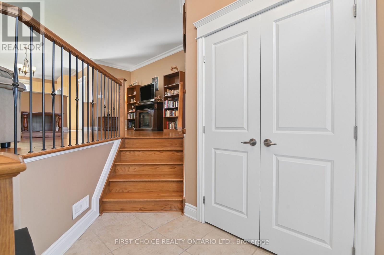6391 BLOSSOM TRAIL DRIVE