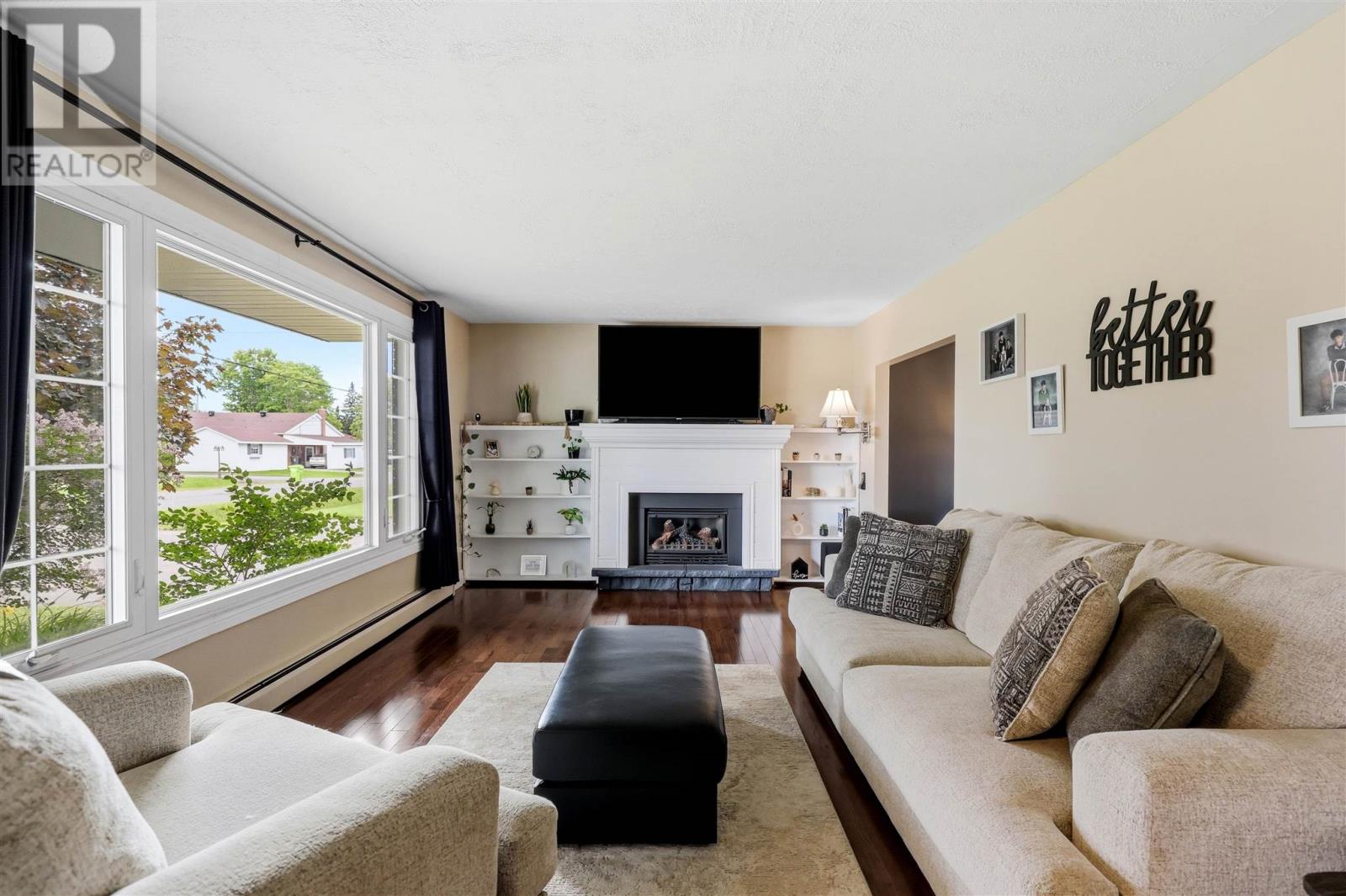 309 Whitney AVE - Photo 3
