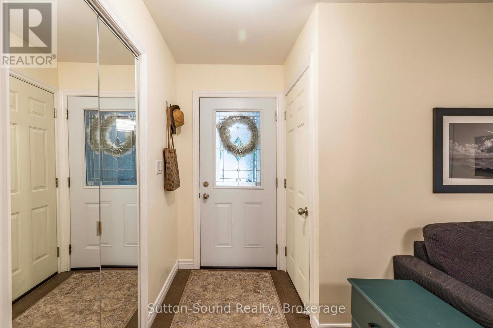 4 MAPLEWOOD DRIVE