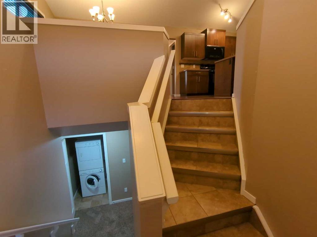 144 Mt Sundial Court W
