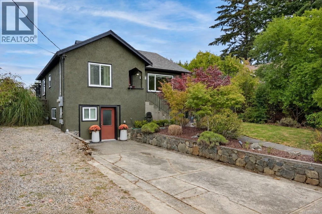 1000 TATTERSALL DR, SAANICH, BC V8X 2X2 - Image 1861107678.jpeg?d=l