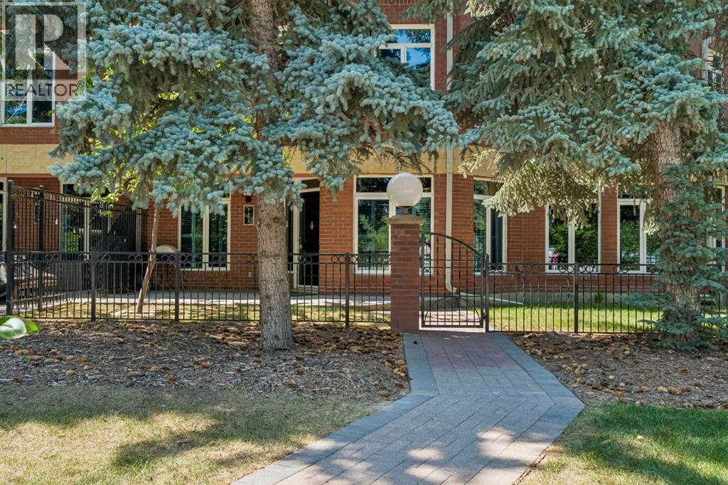 7101, 400 Eau Claire Avenue SW