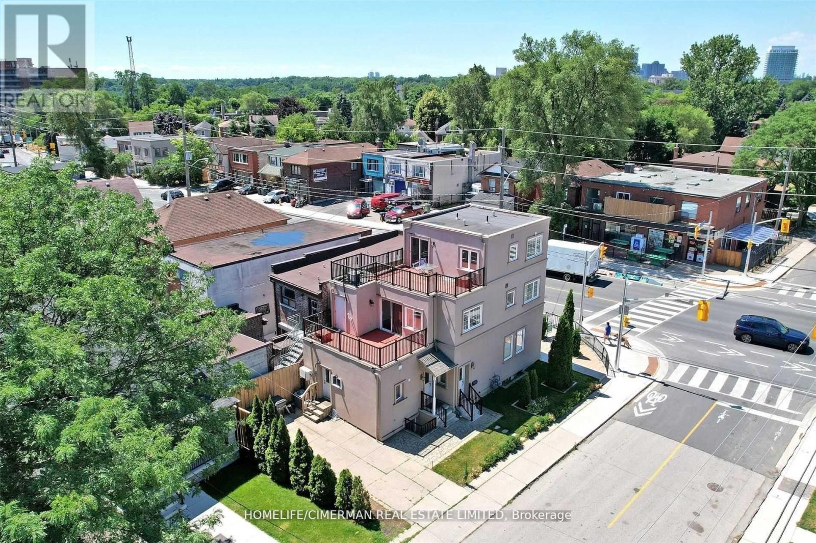 61 SCARLETT ROAD