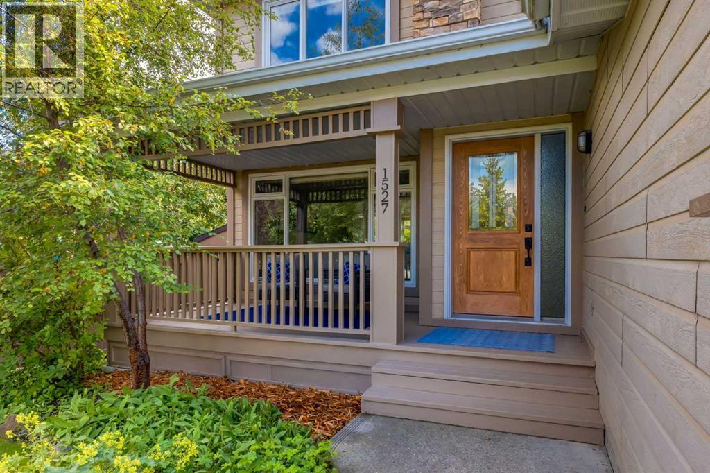 1527 Evergreen Drive SW