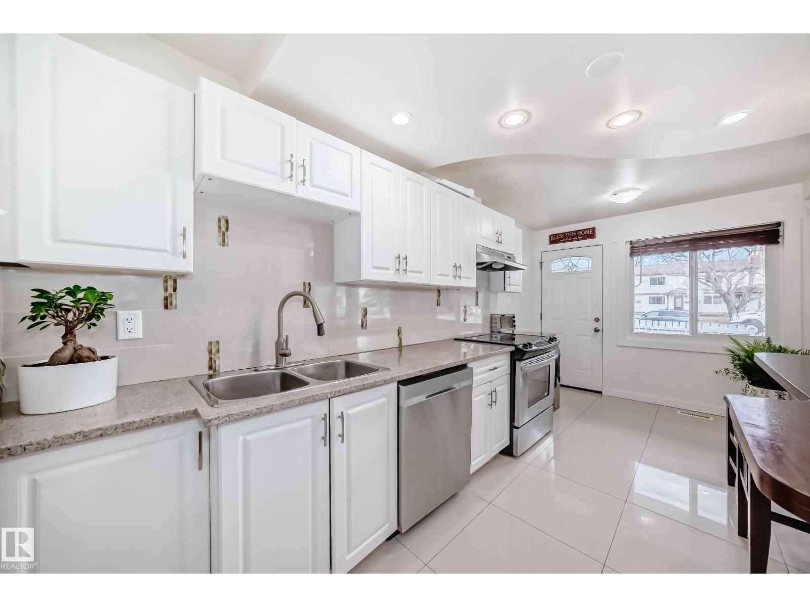 75 AMBERLY CO NW