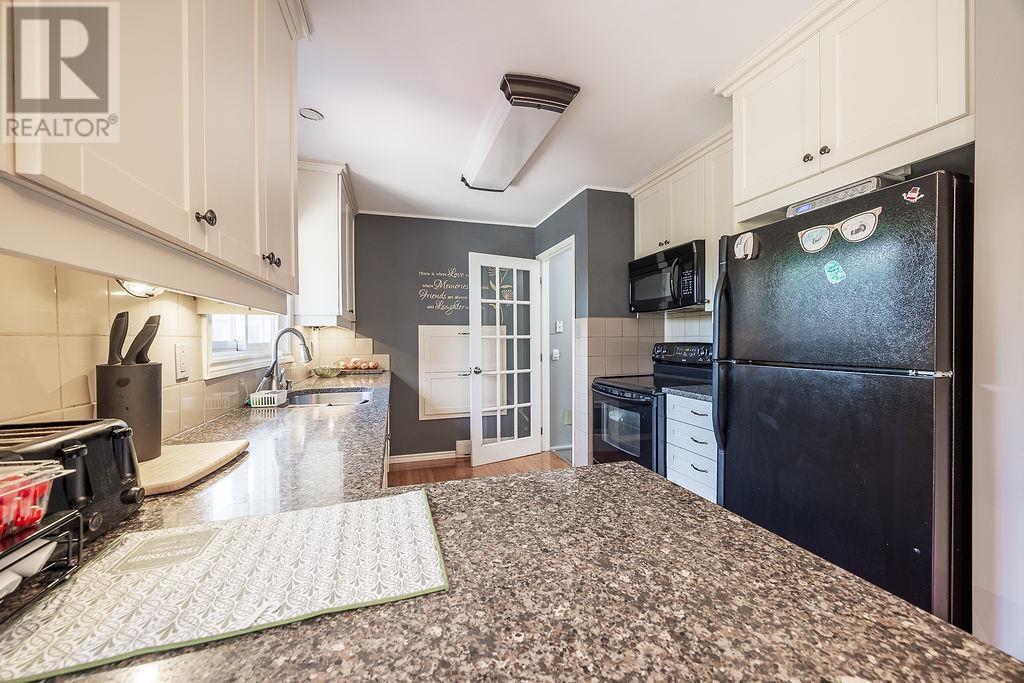 24 Chartwell DR