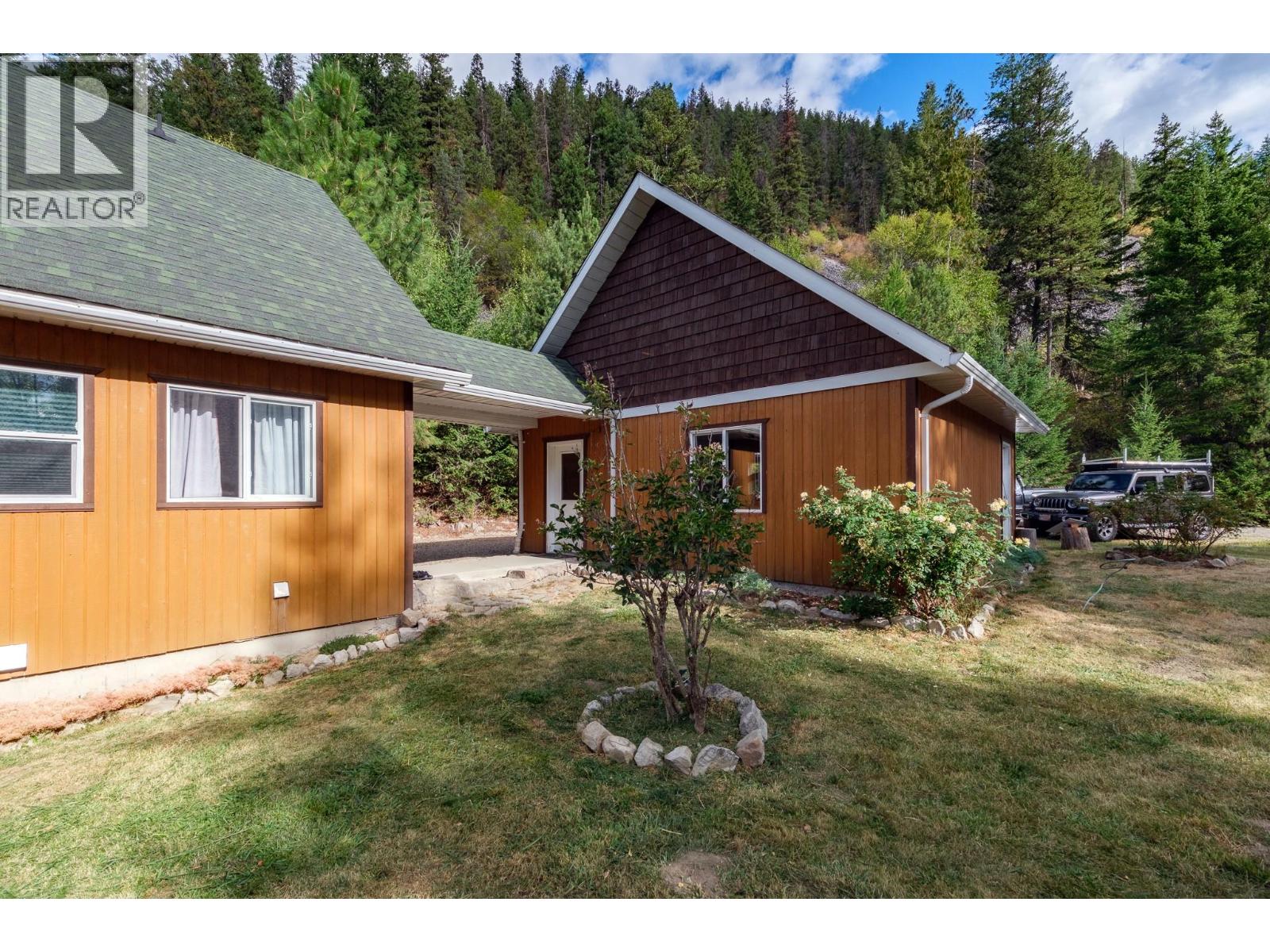 1249 Creighton Valley Road
