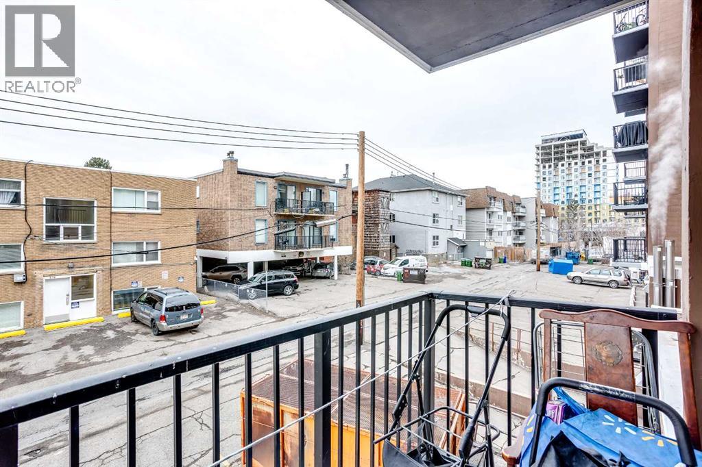 2D, 515 17 Avenue SW