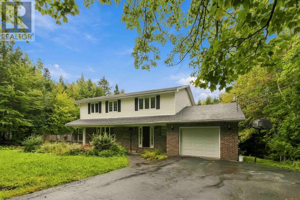 251 HOWE AVENUE, FALL RIVER, NS B2T 1H7 - Image 2593867949.jpeg?d=l