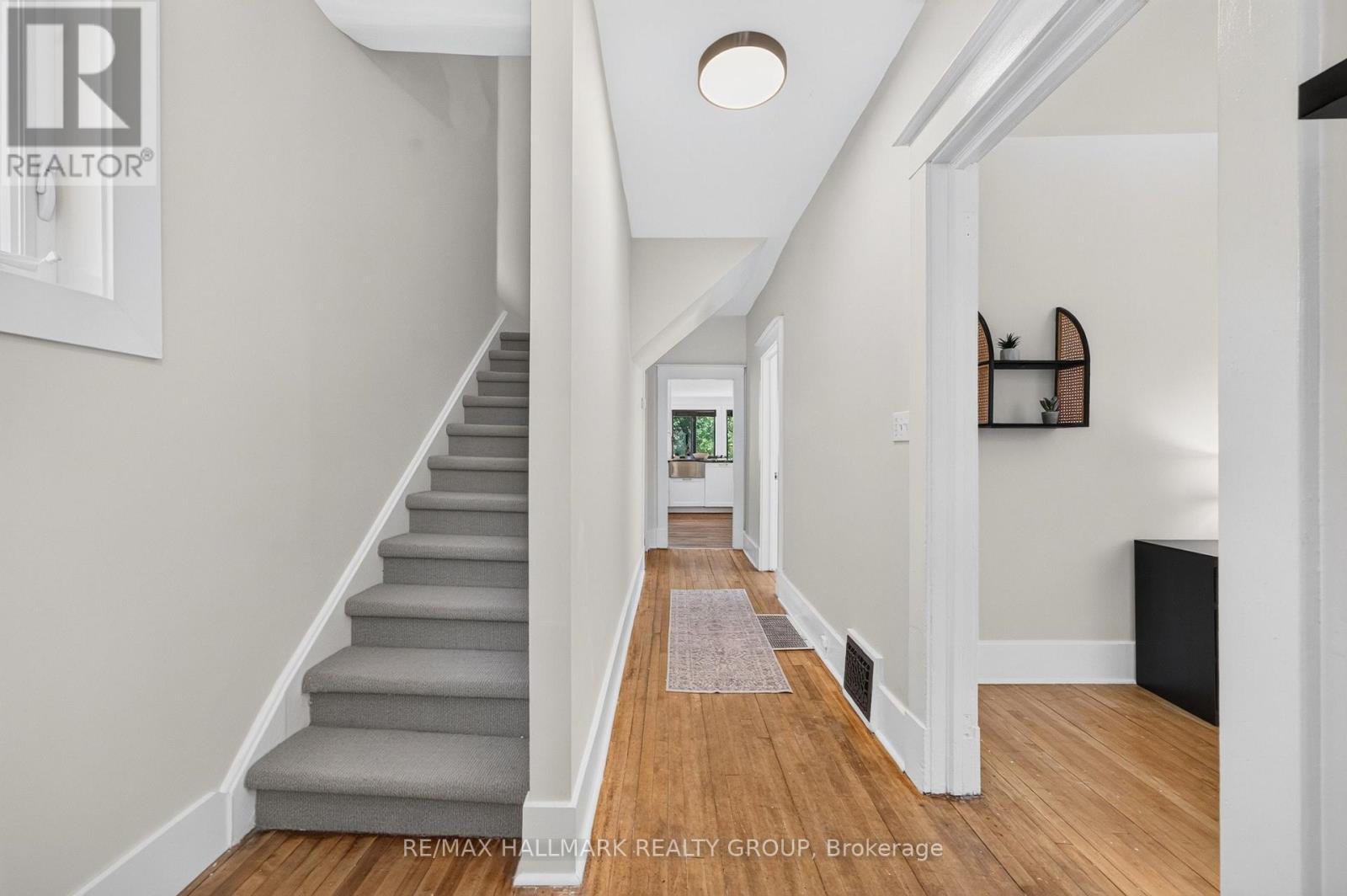 43 HURON AVENUE N