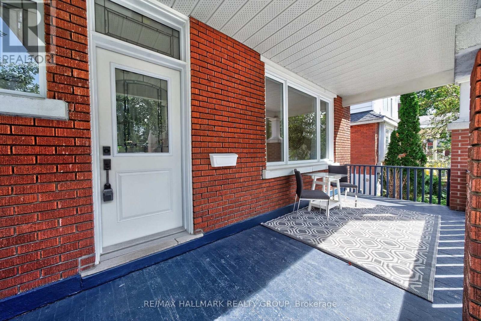 43 HURON AVENUE N