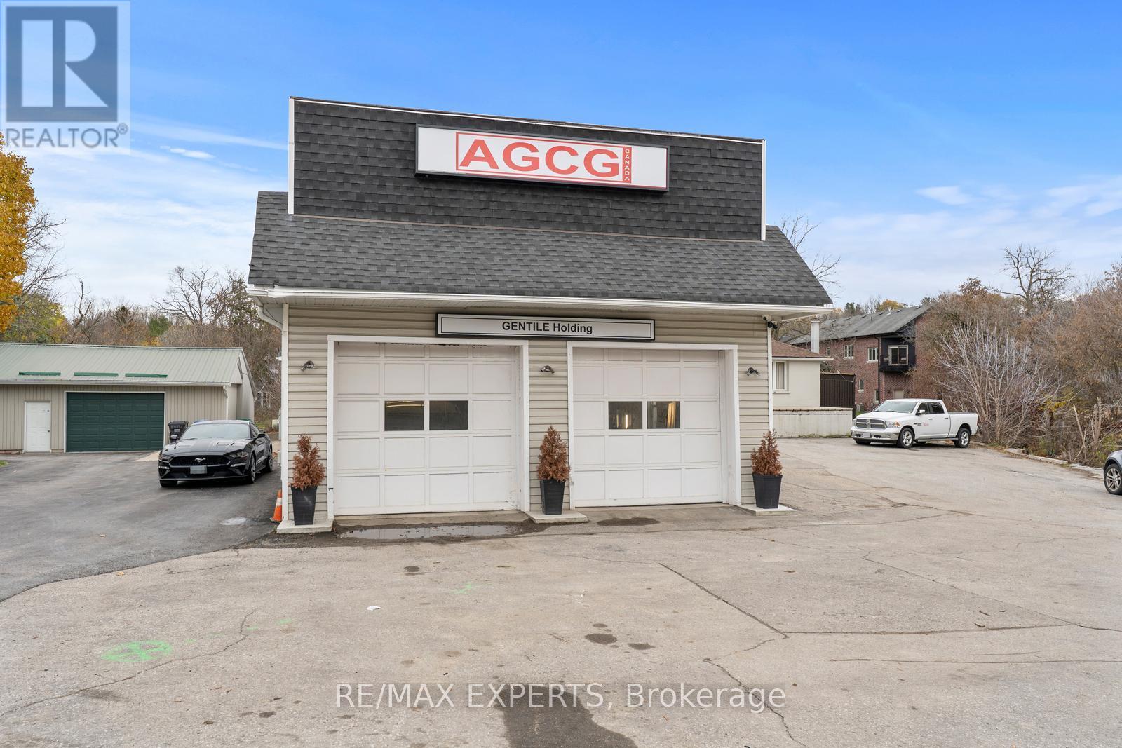 142 KING STREET E