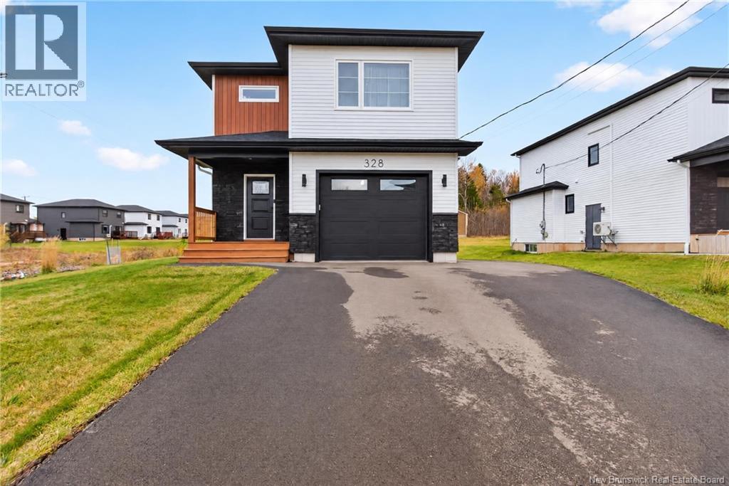 328 LORETTE STREET, DIEPPE, NB E1A 8K1 - Image 1908325723.jpeg?d=l