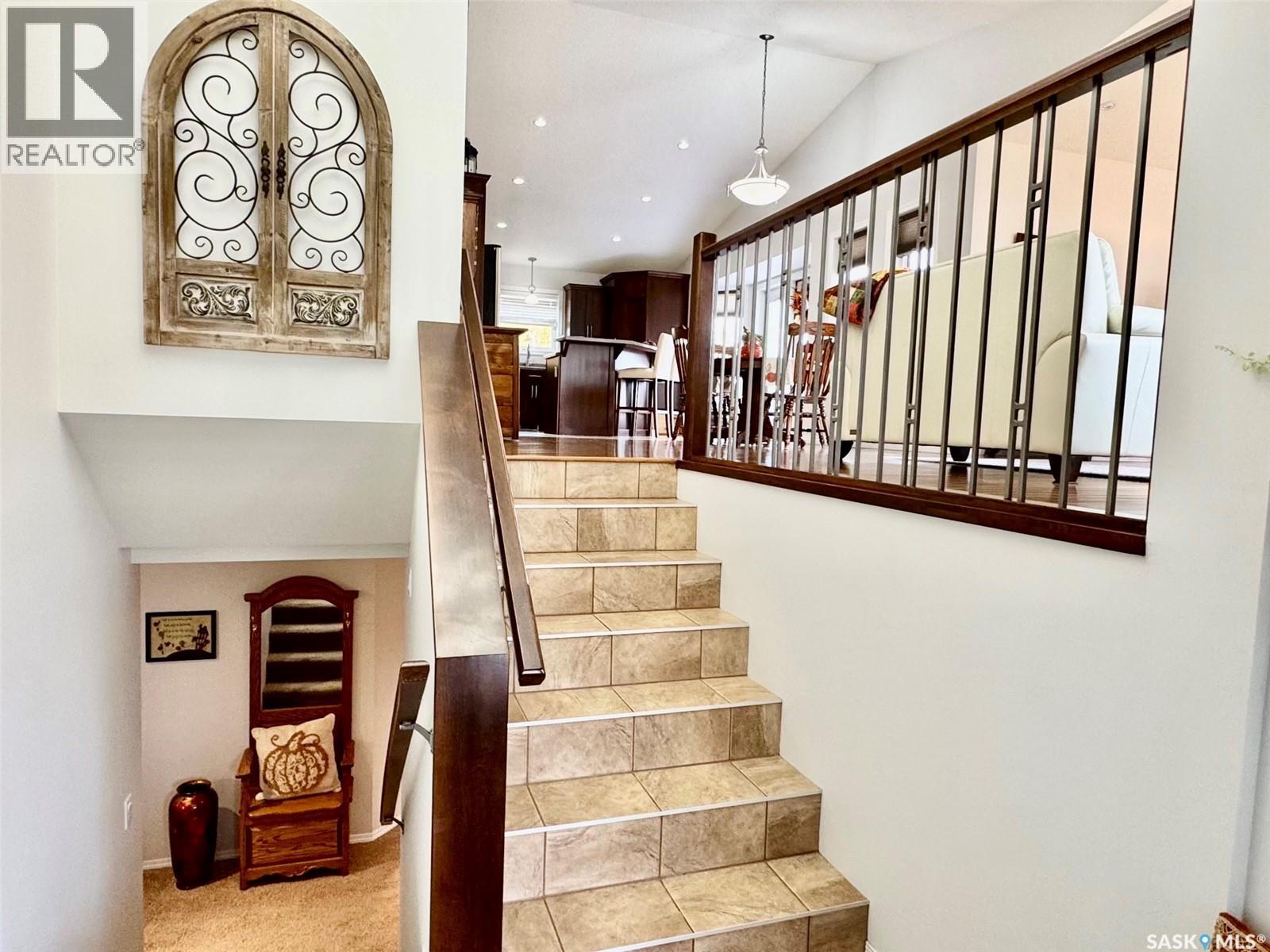 905 Water Ridge CRESCENT