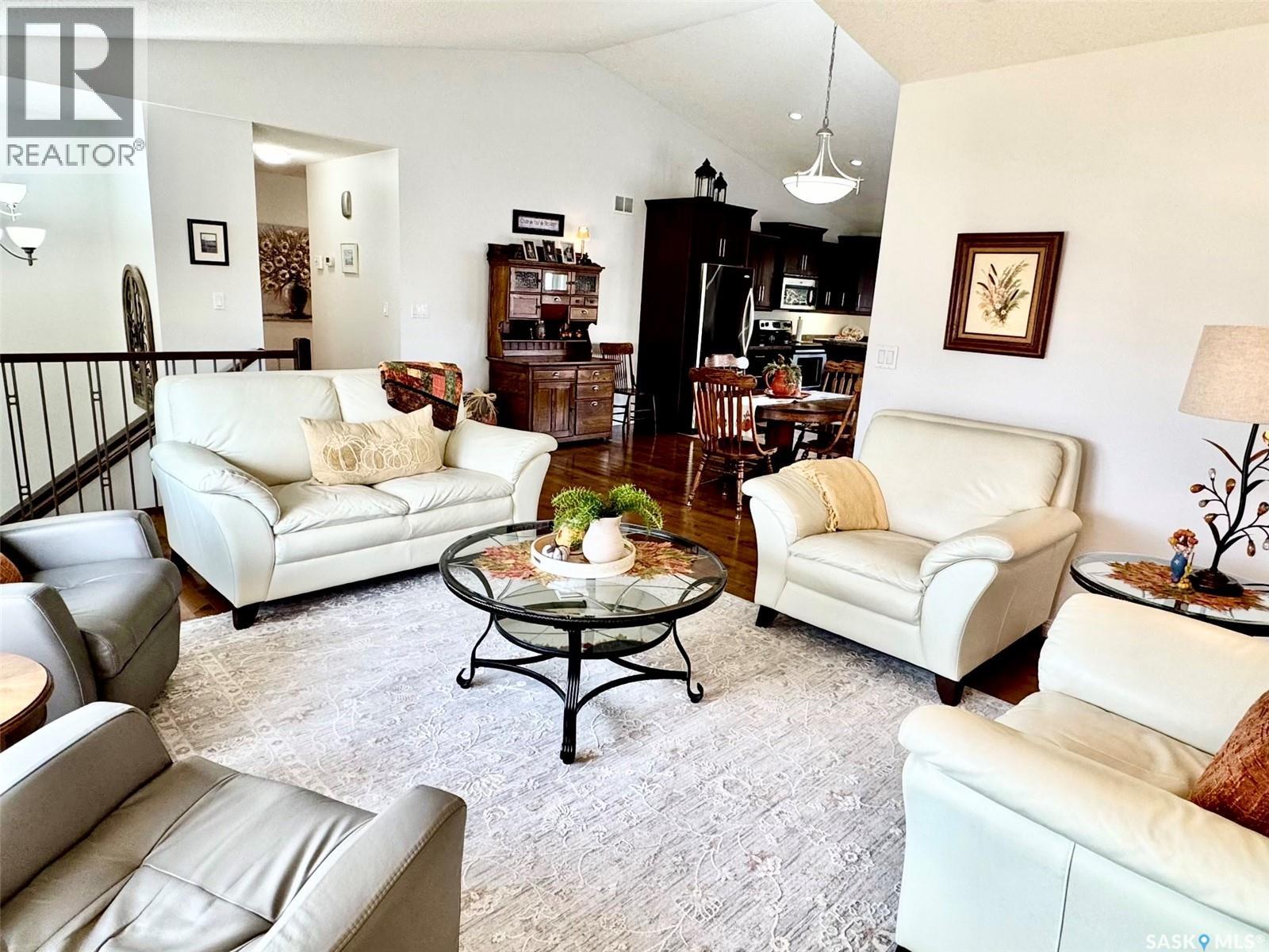 905 Water Ridge CRESCENT