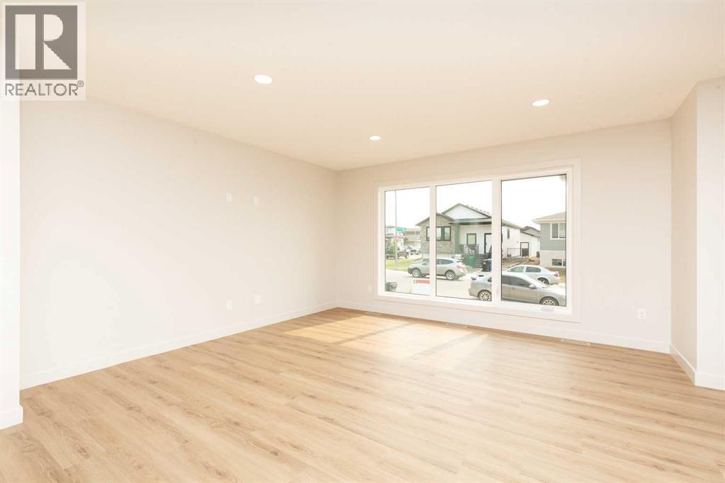 773 Riverhills Landing W