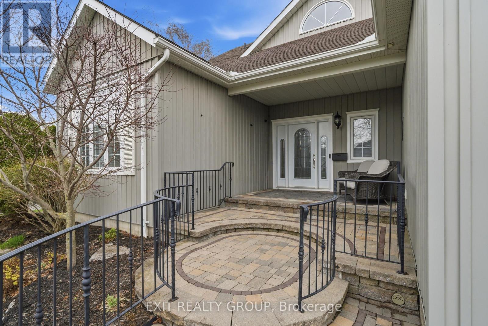 25 SHEWMAN ROAD - Photo 2